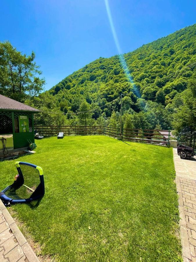 Casuta Cu Zorele Martinie Exterior foto