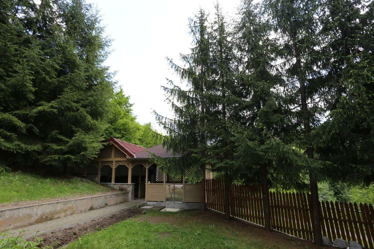 Casuta Cu Zorele Martinie Exterior foto